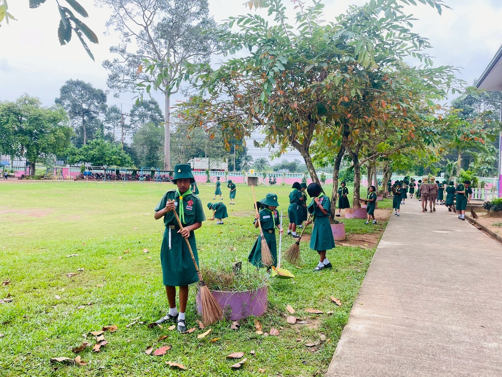 <div style='text-align:center;'>
						ชื่อไฟล์ : ca538c343179bf0fbdfab6cd10469afd1_2685772917.jpg <a href='img/article/art_1764139966/image/g/ca538c343179bf0fbdfab6cd10469afd1_2685772917.jpg' target='_blank' style='color:$FFF !important;' download>Download</a></div>