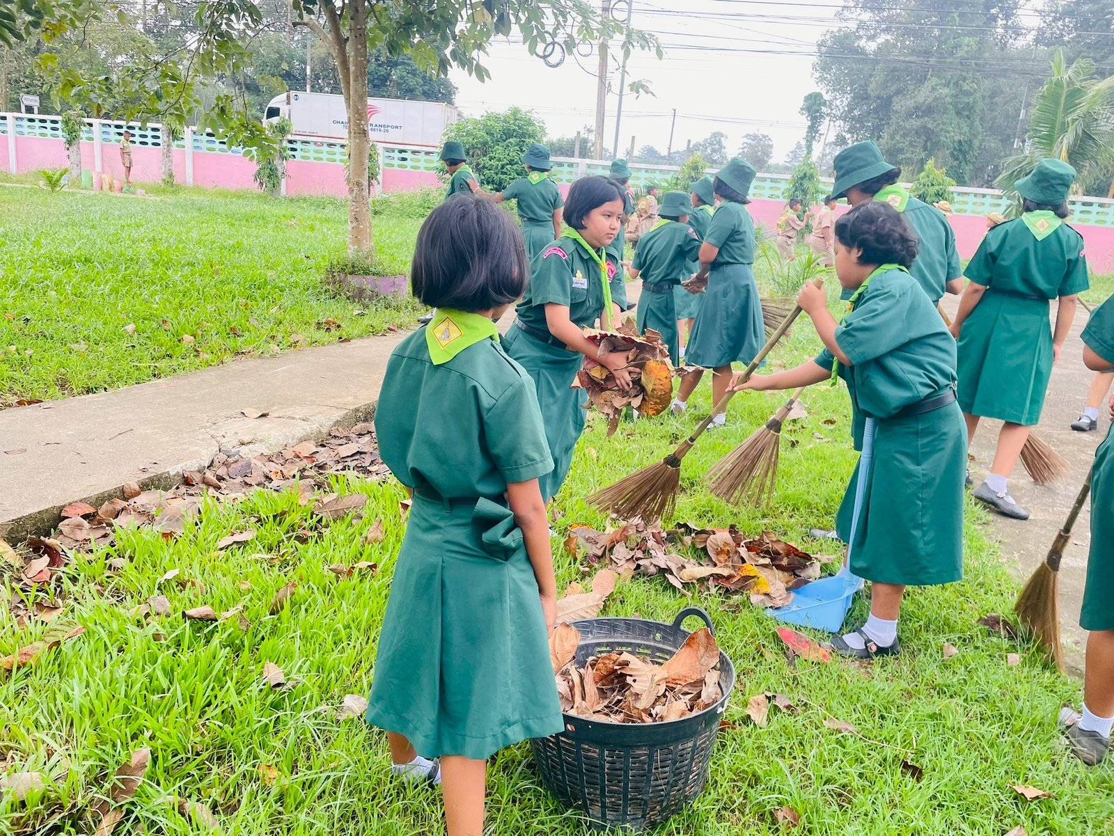 <div style='text-align:center;'>
						ชื่อไฟล์ : db3a17f7bcac837ecc1fe2bc630a54731_3999357355.jpg <a href='img/article/art_1764139966/image/g/db3a17f7bcac837ecc1fe2bc630a54731_3999357355.jpg' target='_blank' style='color:$FFF !important;' download>Download</a></div>