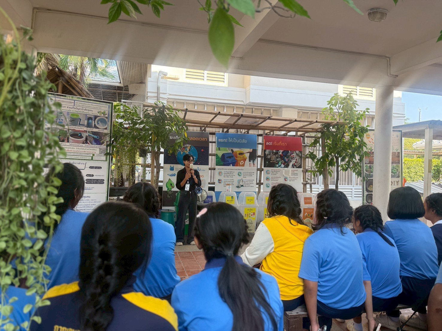 <div style='text-align:center;'>
						ชื่อไฟล์ : 53b9cd4a06d4a238d89aafbaaca44a7a1_1418873091.jpg <a href='img/article/art_1769998549/image/g/53b9cd4a06d4a238d89aafbaaca44a7a1_1418873091.jpg' target='_blank' style='color:$FFF !important;' download>Download</a></div>